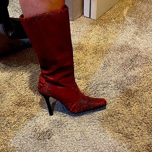 Source Unknown Scarlet Heeled Boots